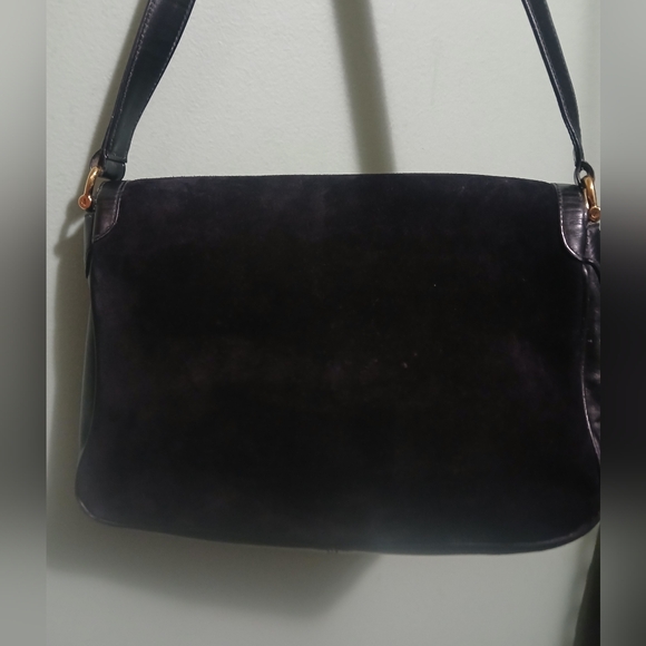 EUC GUCCI Vintage Shoulder Bag - Picture 3 of 12